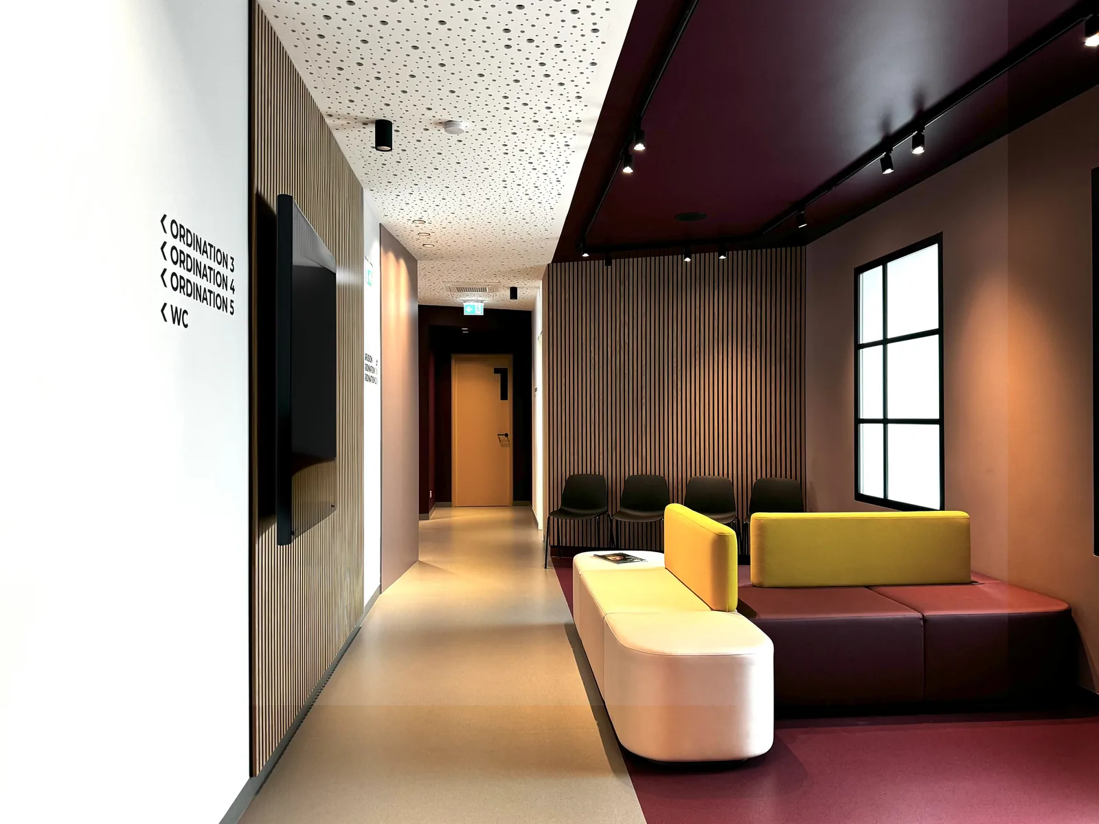 orthopedic center, medical practice project in 1070 Vienna — photo 3 of 9